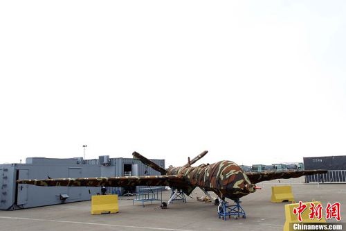 ����ǰ�Ɍ��麣��չ��չ��ģ�͵������o(w��)�˙C(j��)���ڽ��꺽չ���Ԍ�(sh��)�չ��11��8�գ�ԓ�C(j��)�ѽ�(j��ng)�M�b�ꮅͣ����չƺ�ϡ�ԓ��o(w��)�˙C(j��)���к����I(y��)���³ɶ��w�C(j��)�O(sh��)Ӌ(j��)�о������ƣ�ԓ�C(j��)�b��һ�_(t��i)100�R�������l(f��)��(d��ng)�C(j��)���߂�ȫ����ƽ݆ʽ�𽵺��w��������������w�����_(d��)1100�������m(x��)���r(sh��)�g��20��(g��)С�r(sh��)���ɔy�����N�ɲ졢��������/�y(c��)�ࡢ��ӌ�(du��)���O(sh��)�估С�Ϳյش���������Ɉ�(zh��)�бO(ji��n)ҕ���ɲ鼰��(du��)�ع����΄�(w��)���΄�(w��)��Ҳ�����ھS��(w��n)�����֡�߅��Ѳ߉�ȡ�犷� �z �DƬ��(l��i)Դ��CFPҕ�X(ju��)�Ї�(gu��) 