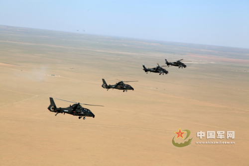 北京軍區某陸航團直-10、直-19武裝直升機正在進行訓練。黃維攝 北京軍區某陸航團直-10、直-19武裝直升機正在進行訓練。黃維攝