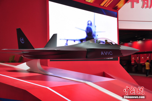 中國4代機模型亮相珠海航展 中國4代機模型亮相珠海航展