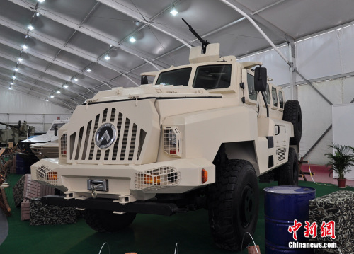 珠海航展展示的CS/VP3型4X4輪式防地雷反伏擊車。陳海峰 攝 珠海航展展示的CS/VP3型4X4輪式防地雷反伏擊車。陳海峰 攝