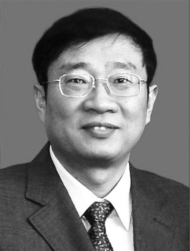 殲-15飛機研制現場總指揮羅陽,因突發急性心梗殉職,享年51歲,追悼會將于29日在沈陽舉行 殲-15飛機研制現場總指揮羅陽,因突發急性心梗殉職,享年51歲,追悼會將于29日在沈陽舉行