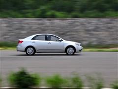 汽車之家 東風(fēng)悅達(dá)起亞 forte福瑞迪 09款 2.0 at top