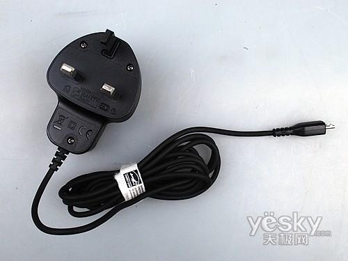 800萬像素拍照旗艦 白色諾基亞N86開箱圖賞