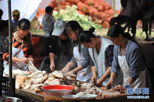 云南彝良:昨晚至今晨5次余震震級(jí)最高達(dá)3級(jí)